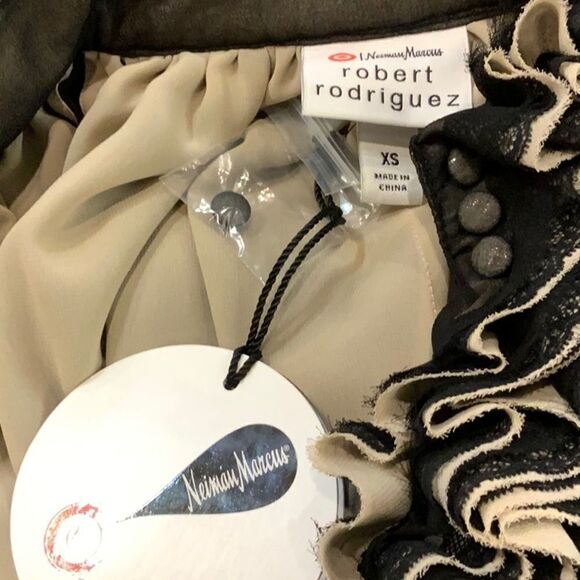 NWT Robert Rodriguez Neiman Marcus ruffled Top XS - Picture 11 of 13